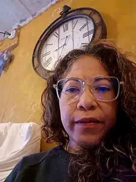 Snapshot of mila38 chatting on April 12, 7:35 am mila38 online show from April 12, 7:35 am