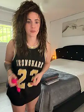 Clara-xoxo online show from February 13, 11:06 am