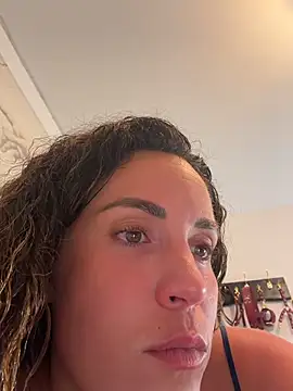 Clara-xoxo online show from July 16, 9:43 pm
