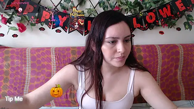 Jack Emily1 online show from October 31, 5:25 pm