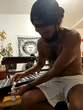 Snapshot of PuroMosh19 chatting on November 3, 1:19 am PuroMosh19 online show from November 3, 1:19 am