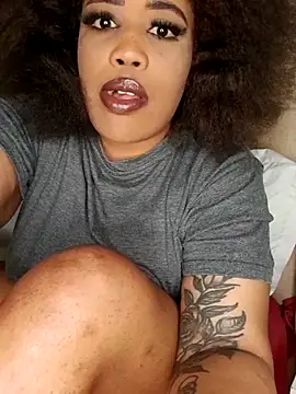 Snapshot of CAMMII_ chatting on November 11, 11:21 am CAMMII online show from November 11, 11:21 am