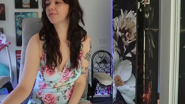 makiyahbelle online show from January 3, 10:19 pm