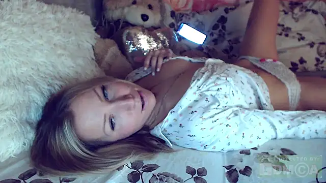 mimmi  online show from January 27, 11:11 pm