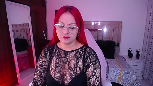 salomecastro  online show from September 30, 3:44 am