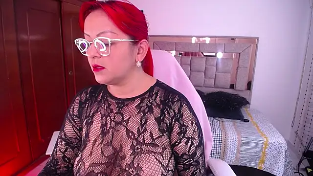 salomecastro  online show from October 19, 3:34 pm