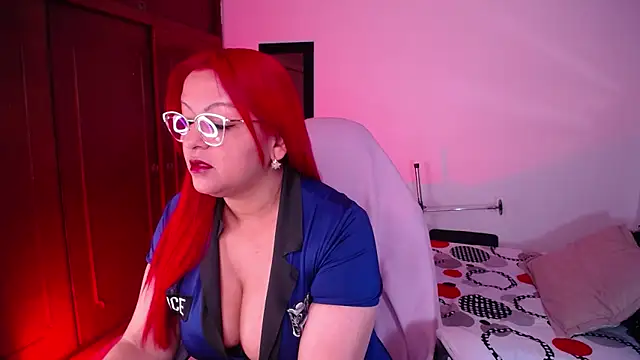 salomecastro  online show from March 11, 3:01 am