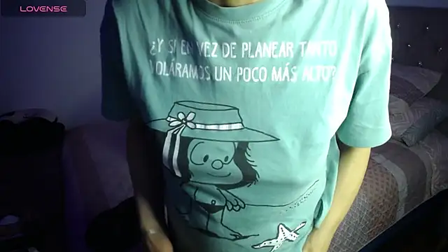 Snapshot of cristin_doll_ chatting on January 9, 3:47 am cristin doll online show from January 9, 3:47 am