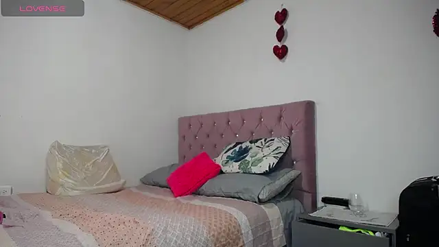 Snapshot of cristin_doll_ chatting on February 6, 5:30 pm cristin doll online show from February 6, 5:30 pm