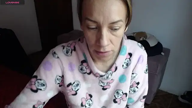 Snapshot of cristin_doll_ chatting on October 26, 4:35 pm cristin doll online show from October 26, 4:35 pm