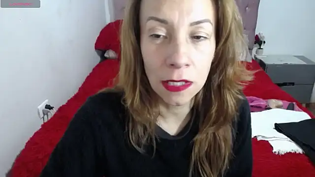 Snapshot of cristin_doll_ chatting on November 9, 3:43 pm cristin doll online show from November 9, 3:43 pm