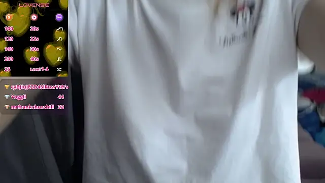 Snapshot of cristin_doll_ chatting on March 7, 1:46 am cristin doll online show from March 7, 1:46 am