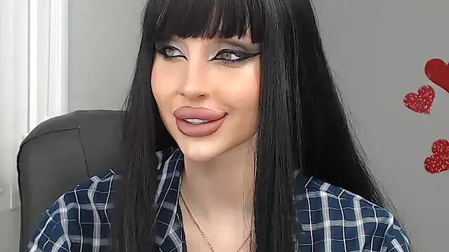 Snapshot of Lady_Joli chatting on February 21, 9:22 pm Lady Joli online show from February 21, 9:22 pm