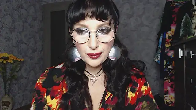 Snapshot of Aziza1 chatting on January 20, 3:50 pm Aziza1 online show from January 20, 3:50 pm