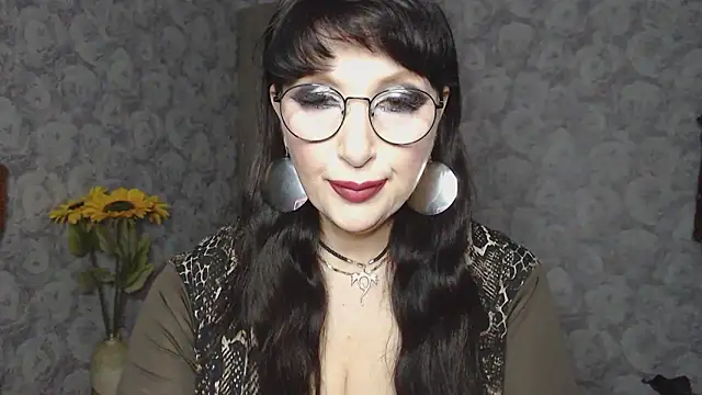 Snapshot of Aziza1 chatting on February 28, 9:01 pm Aziza1 online show from February 28, 9:01 pm