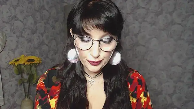 Snapshot of Aziza1 chatting on March 7, 8:00 pm Aziza1 online show from March 7, 8:00 pm