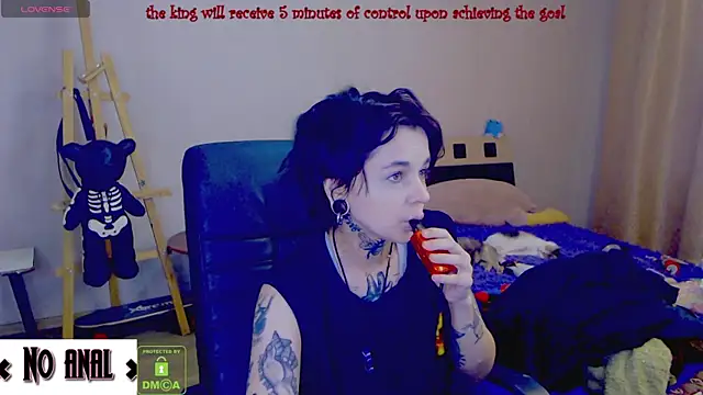 Snapshot of Dark__Elf chatting on April 26, 9:12 pm Dark Elf online show from April 26, 9:12 pm