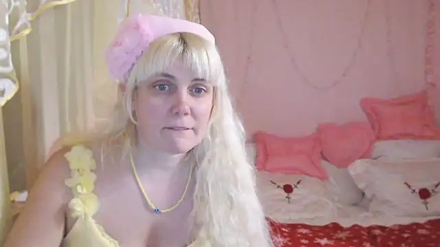 SunnySylvia online show from January 31, 5:32 pm