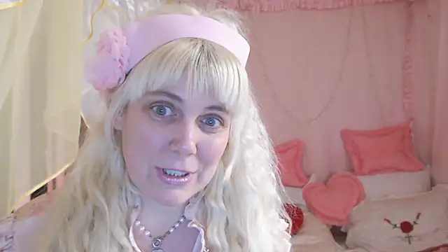 SunnySylvia online show from February 16, 6:43 pm