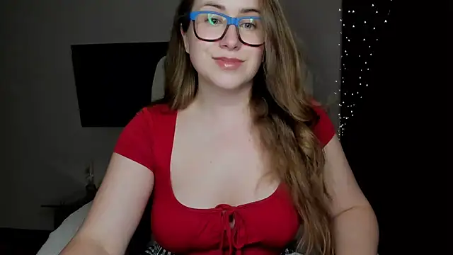 Snapshot of SeasonalSomeone chatting on October 1, 9:43 pm SeasonalSomeone online show from October 1, 9:43 pm