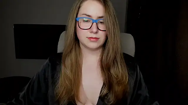 Snapshot of SeasonalSomeone chatting on October 28, 11:29 pm SeasonalSomeone online show from October 28, 11:29 pm