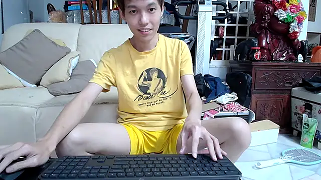 andrewooi online show from March 10, 1:32 pm