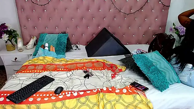CharlotteWilliams online show from February 13, 5:37 am