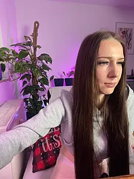 Trixie-Tainted online show from December 19, 4:02 pm