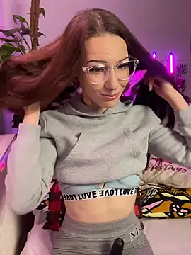 Trixie-Tainted online show from January 3, 2:08 pm