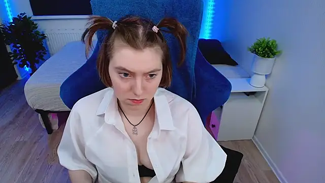 CranberryHot online show from February 26, 11:26 pm