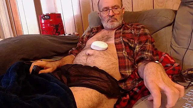 snickers1 online show from February 26, 7:13 pm