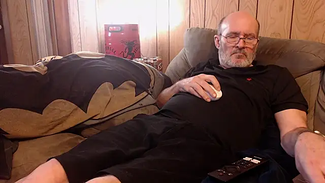 snickers1 online show from March 8, 1:26 pm