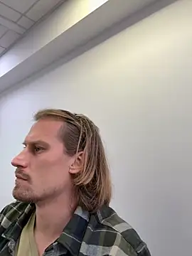 Snapshot of fmodel chatting on November 26, 9:43 am fmodel online show from November 26, 9:43 am