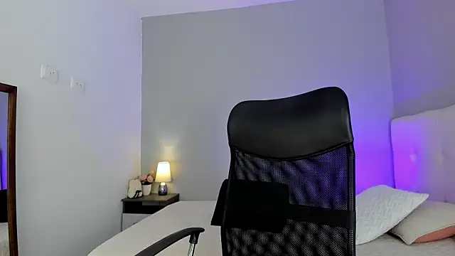 NataliaBuiles online show from January 28, 2:32 am