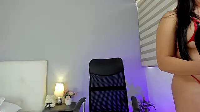 NataliaBuiles online show from February 8, 7:59 pm