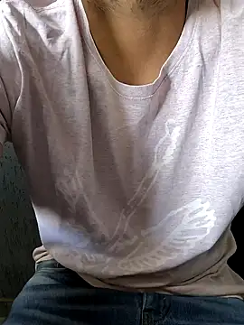 Snapshot of Leo_Big chatting on December 19, 1:18 pm Leo Big online show from December 19, 1:18 pm