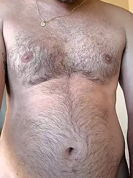 Snapshot of Leo_Big chatting on February 7, 11:01 am Leo Big online show from February 7, 11:01 am