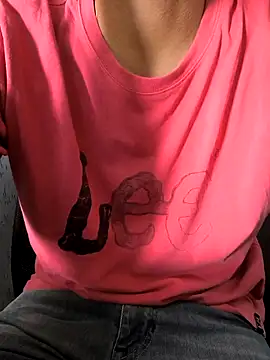 Snapshot of Leo_Big chatting on February 18, 11:55 am Leo Big online show from February 18, 11:55 am