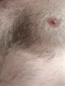 Snapshot of Leo_Big chatting on October 8, 11:08 am Leo Big online show from October 8, 11:08 am