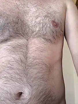 Snapshot of Leo_Big chatting on October 10, 7:24 pm Leo Big online show from October 10, 7:24 pm