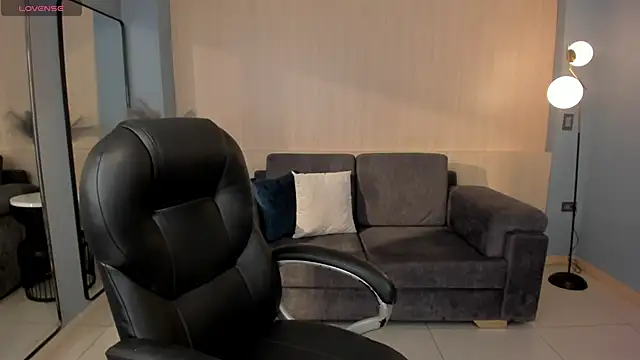MorganHicks online show from January 21, 7:28 pm