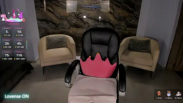 DannieSmith1 online show from December 3, 11:03 pm