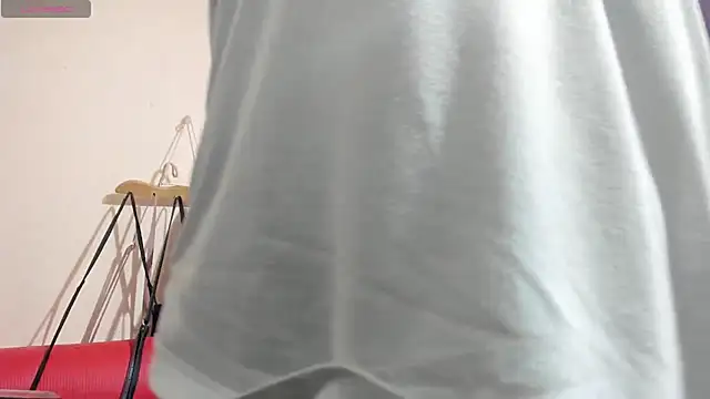 latinfemale online show from March 5, 4:34 am