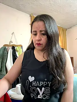 latinfemale online show from November 30, 10:14 pm