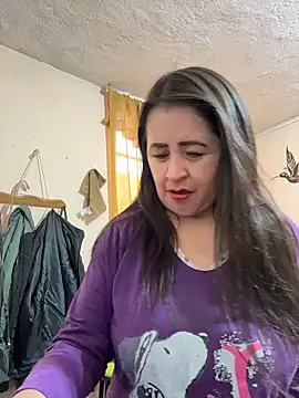 latinfemale online show from June 7, 8:45 pm