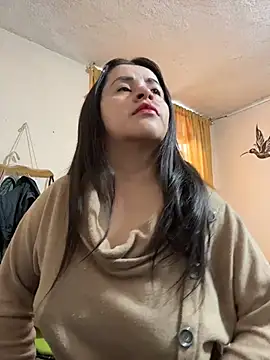 latinfemale online show from June 22, 8:39 pm