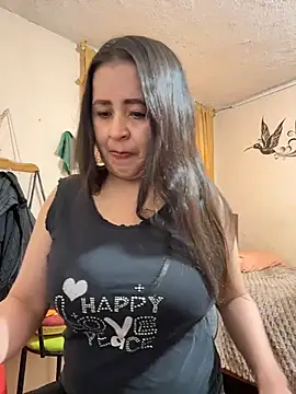 latinfemale online show from June 25, 10:36 pm