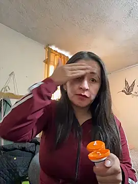 latinfemale online show from June 29, 8:31 pm