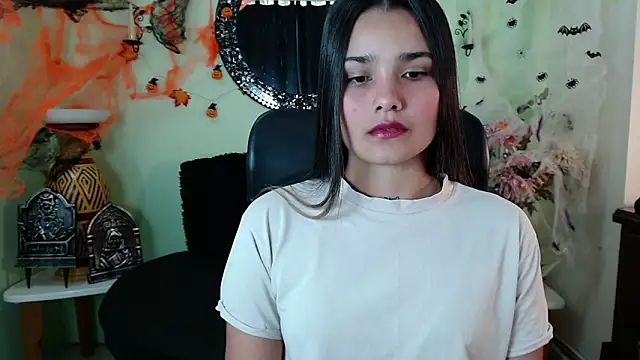 Snapshot of DestinyHills chatting on October 8, 12:14 pm DestinyHills online show from October 8, 12:14 pm