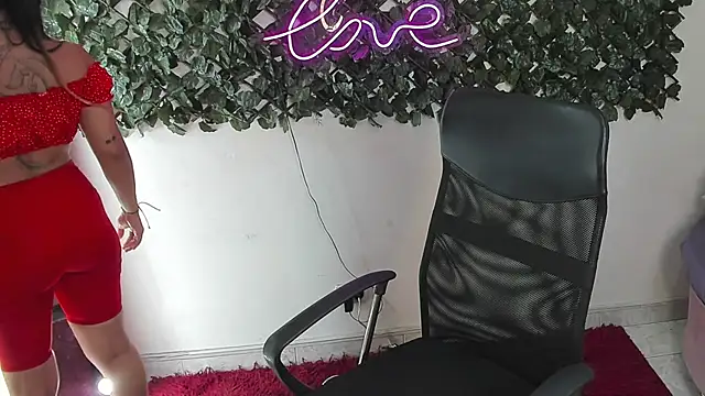 DestinyHills online show from July 28, 4:39 pm